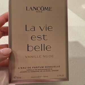 La vie est belle vanille nude